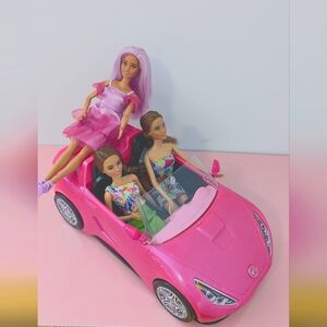 2016 BarbiePink Convertible Car with Dolls